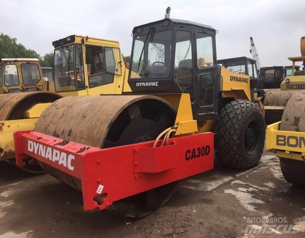 Dynapac ca30d Egydobos hengerek