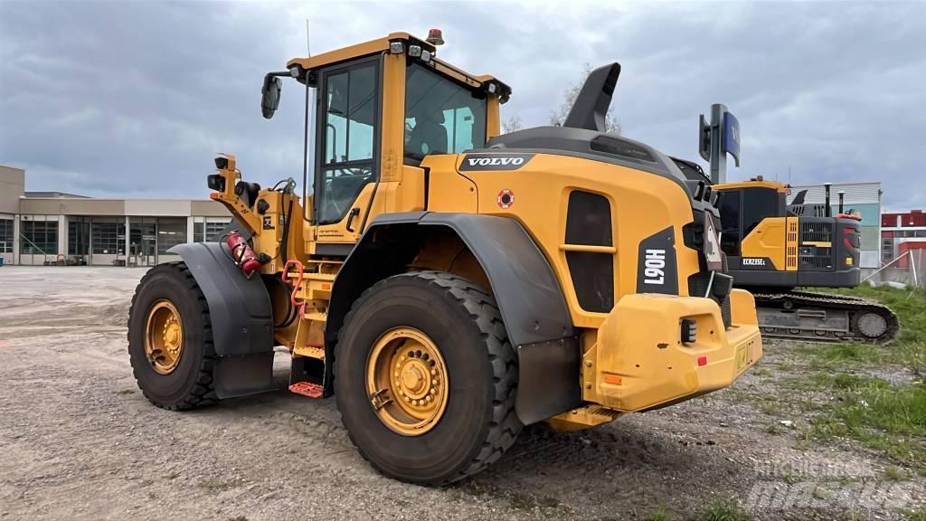 Volvo L 90 H Gumikerekes homlokrakodók