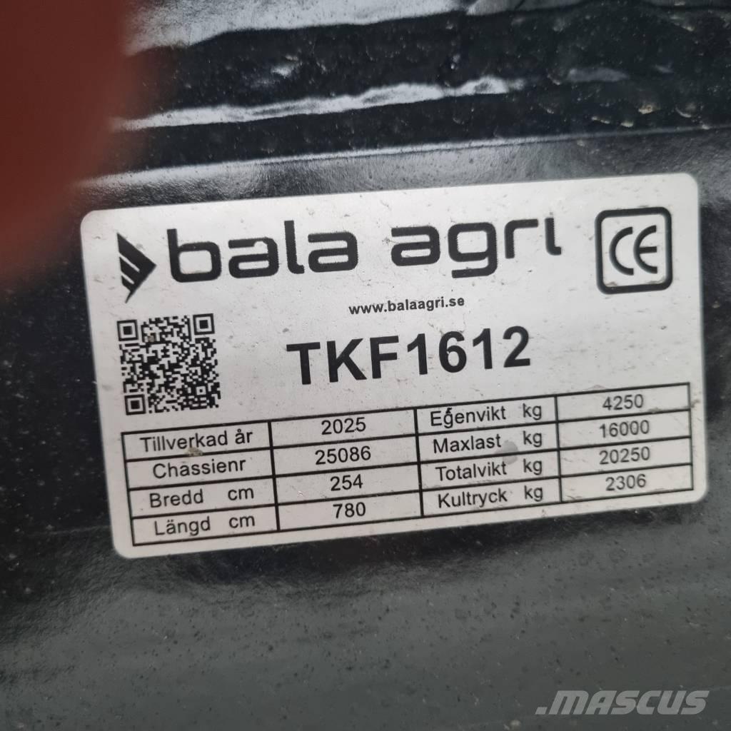 Bala TKF 1612 Gabona átrakó kocsik