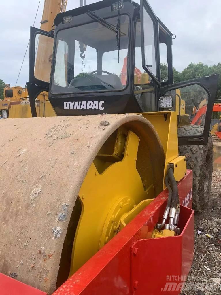 Dynapac CA 251 D Egydobos hengerek