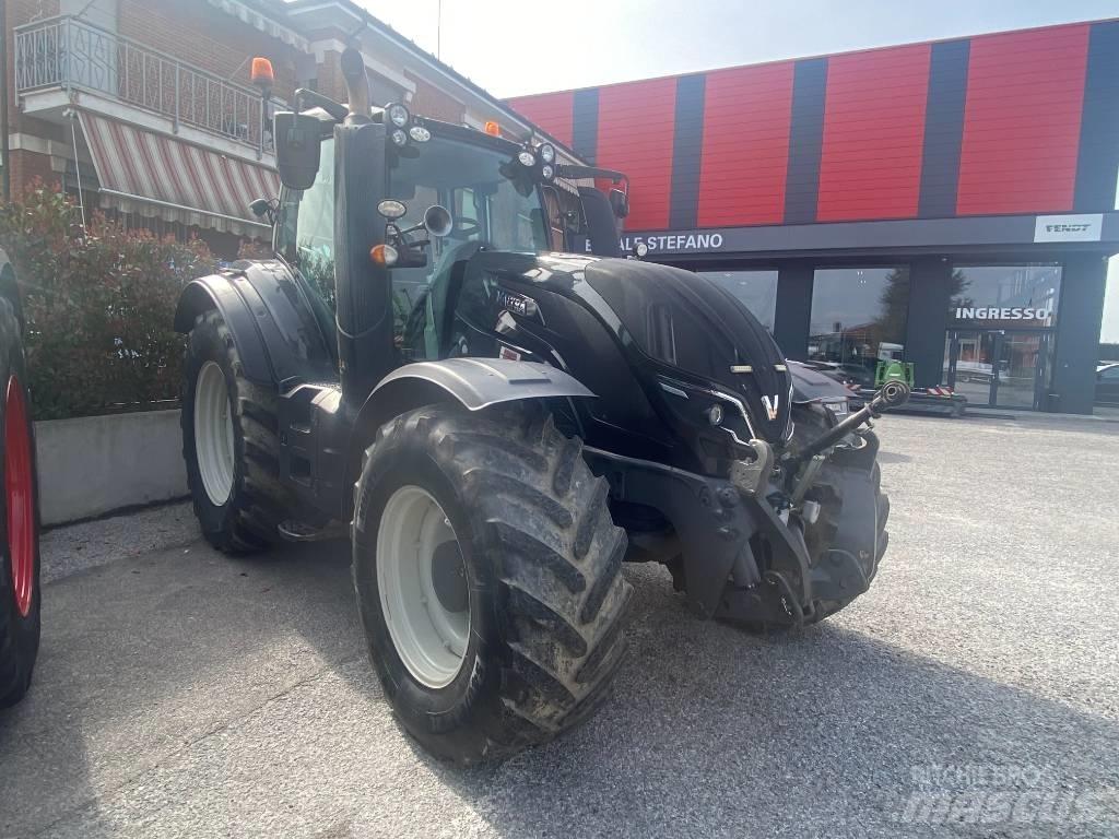 Valtra T 144 Traktorok