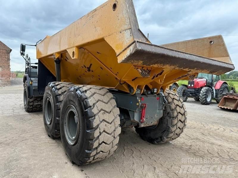 Liebherr TA 230 Csuklósdömperek