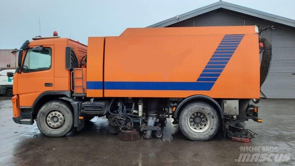 Volvo FM9 + Beam CX800 Utcaseprő teherautók