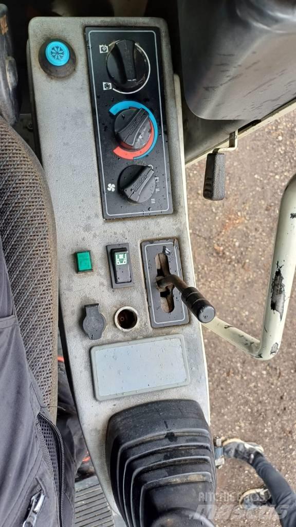 Volvo EW 140 Gumikerekes kotrók