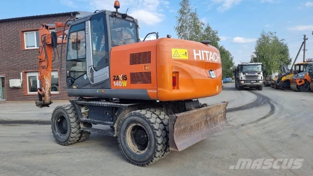 Hitachi ZX 140 W-3 Gumikerekes kotrók