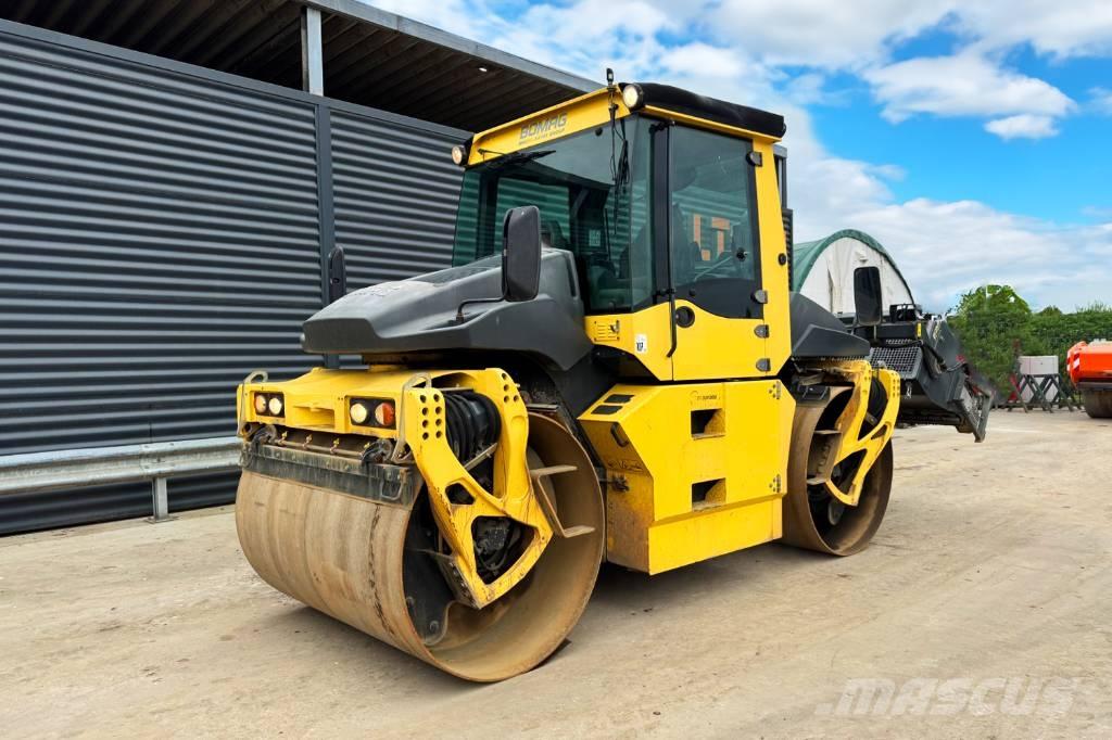 Bomag BW 174 AP-4V Ikerdobos hengerek