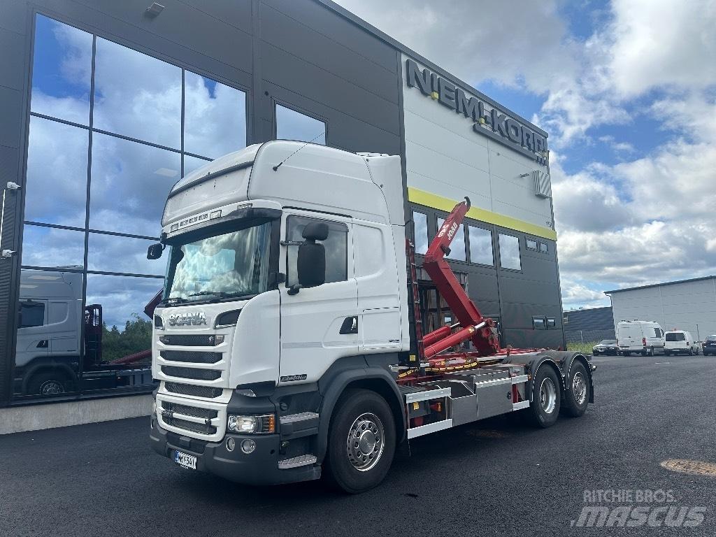 Scania R520 6x2*4 Horgos rakodó teherautók