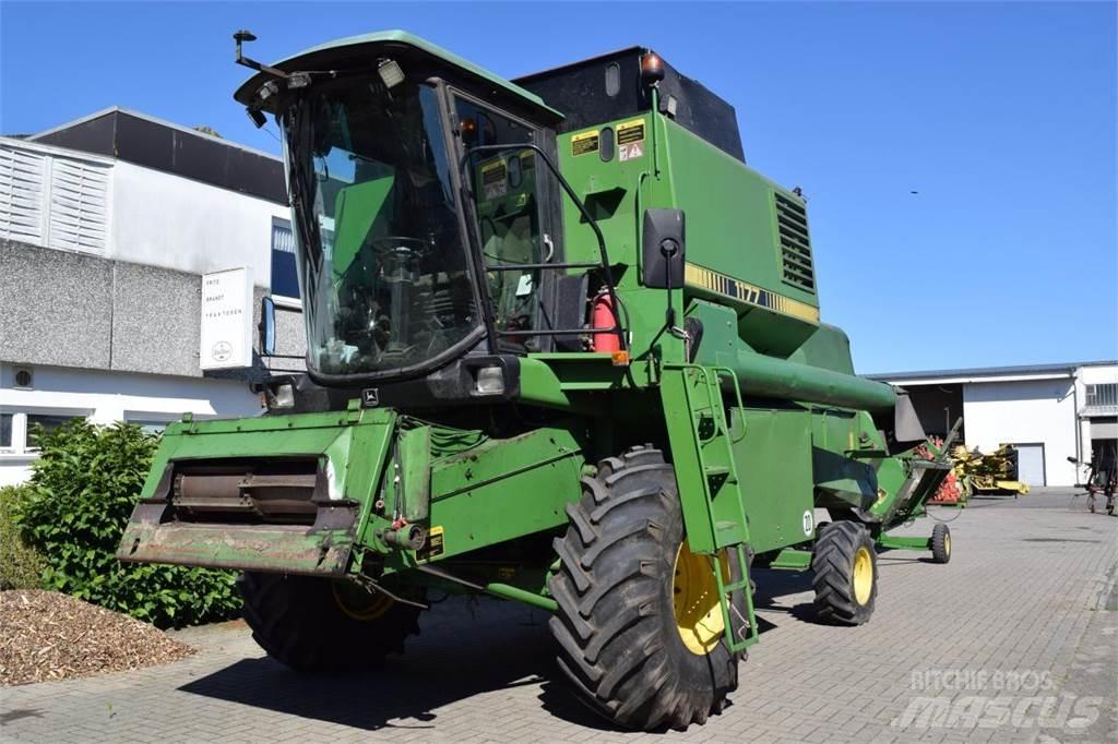 John Deere 1177 Kombájnok