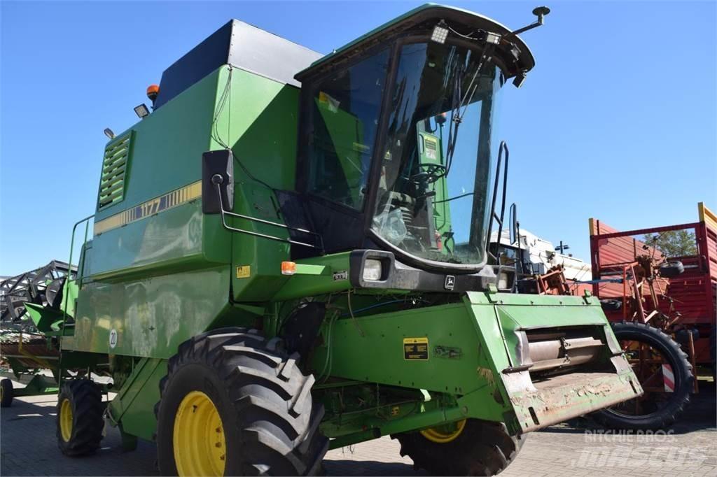 John Deere 1177 Kombájnok