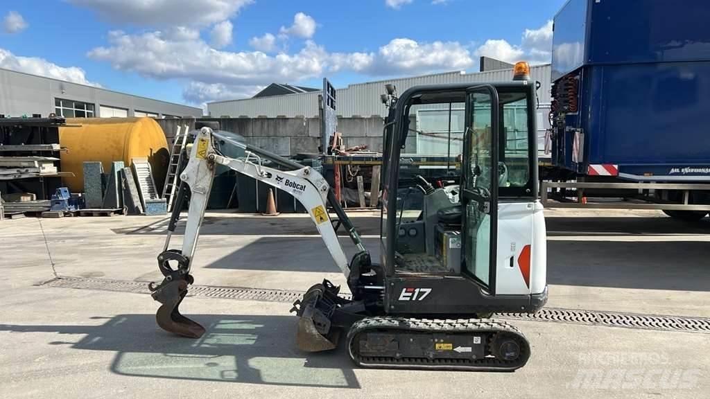 Bobcat e17 Traktorok