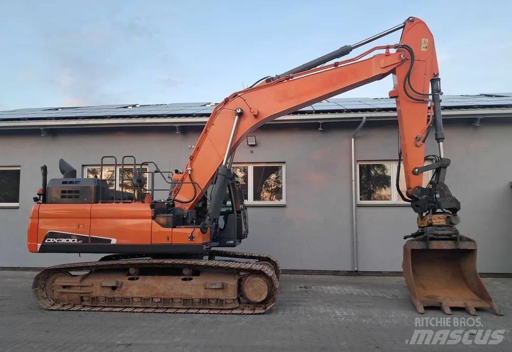 Doosan DX 300 LC-5 Lánctalpas kotrók