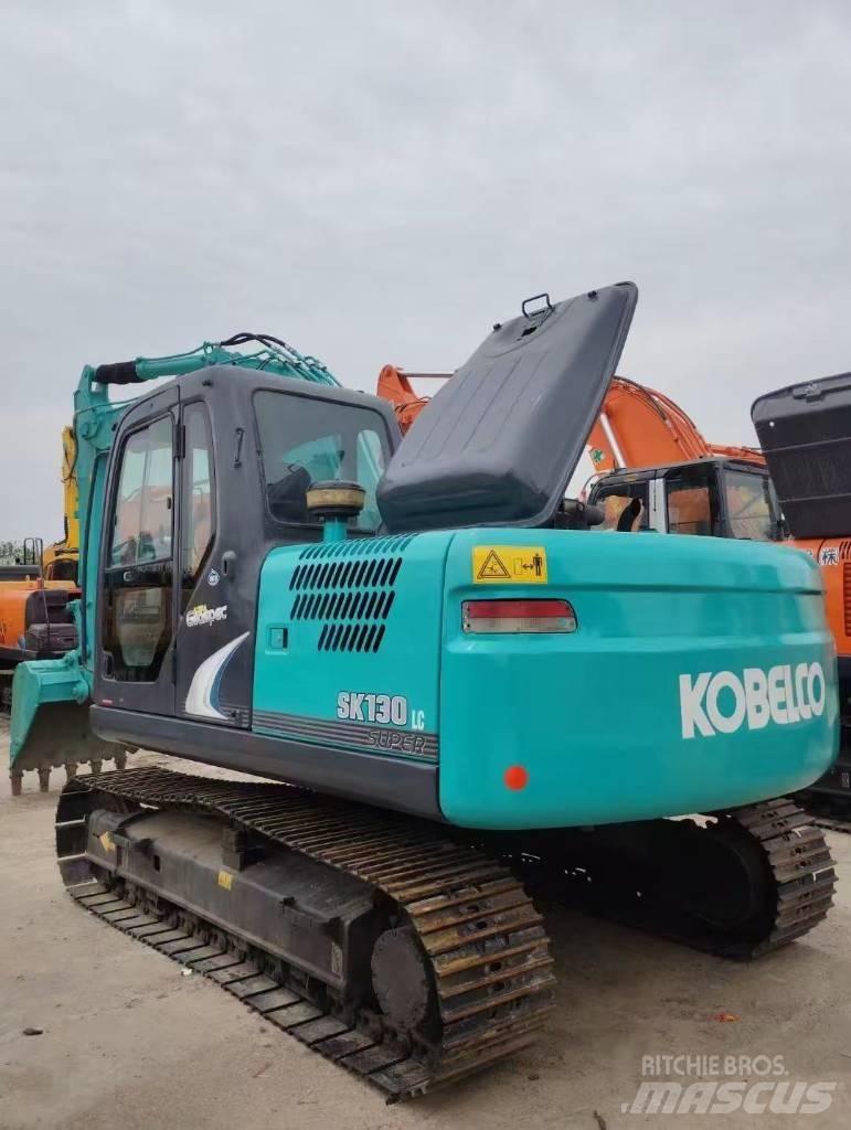 Kobelco 130 Lánctalpas kotrók