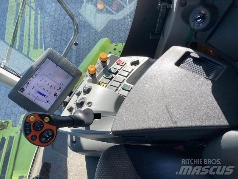 CLAAS LEXION 650 Kombájnok