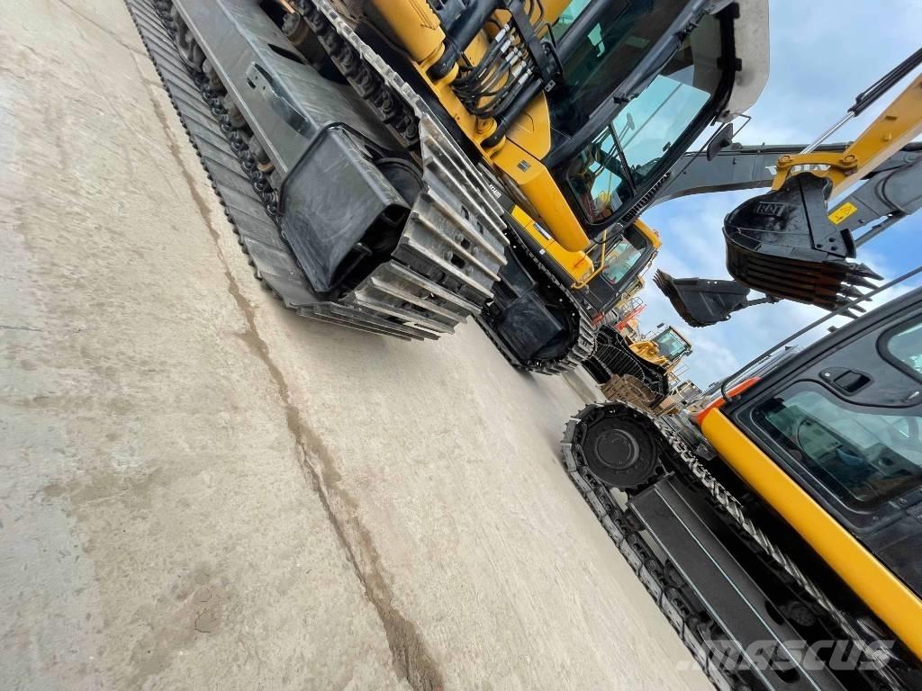 CAT 323 D Lánctalpas kotrók