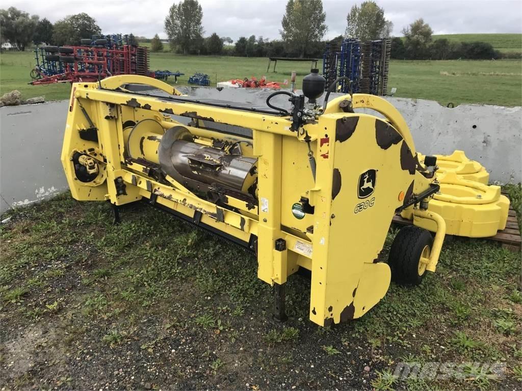 John Deere 7350 Önjáró szecskázók