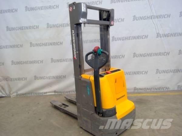 Jungheinrich EJC 112 Gyalogkíséretű targonca
