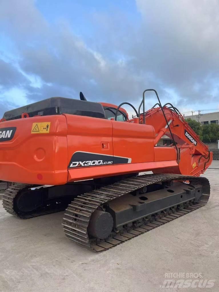 Doosan DX300LC-9C Lánctalpas kotrók