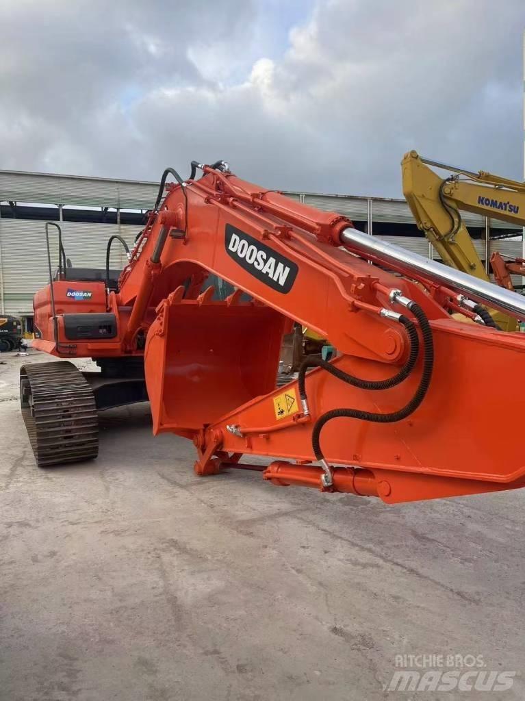 Doosan DX300LC-9C Lánctalpas kotrók