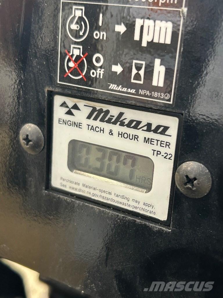 Mikasa MVH 128GH Vibrátorok