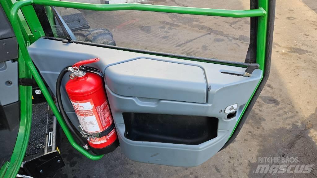 John Deere 1270 G Betakarítók