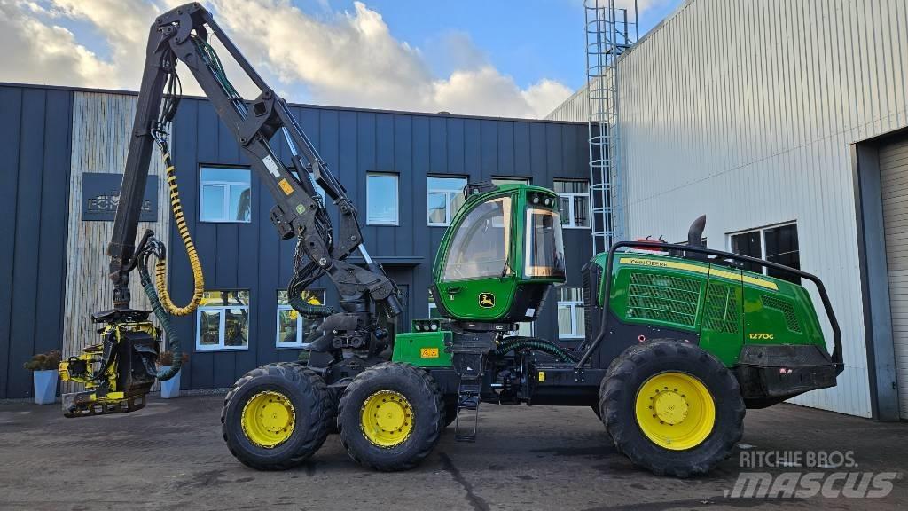 John Deere 1270 G Betakarítók