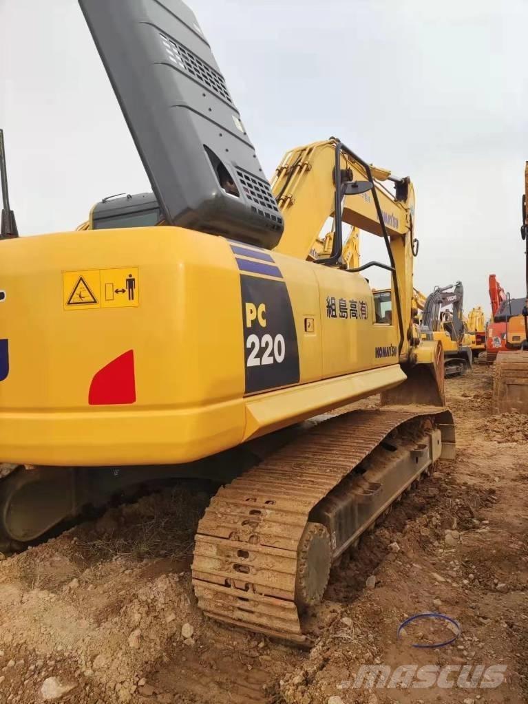 Komatsu PC220 Lánctalpas kotrók