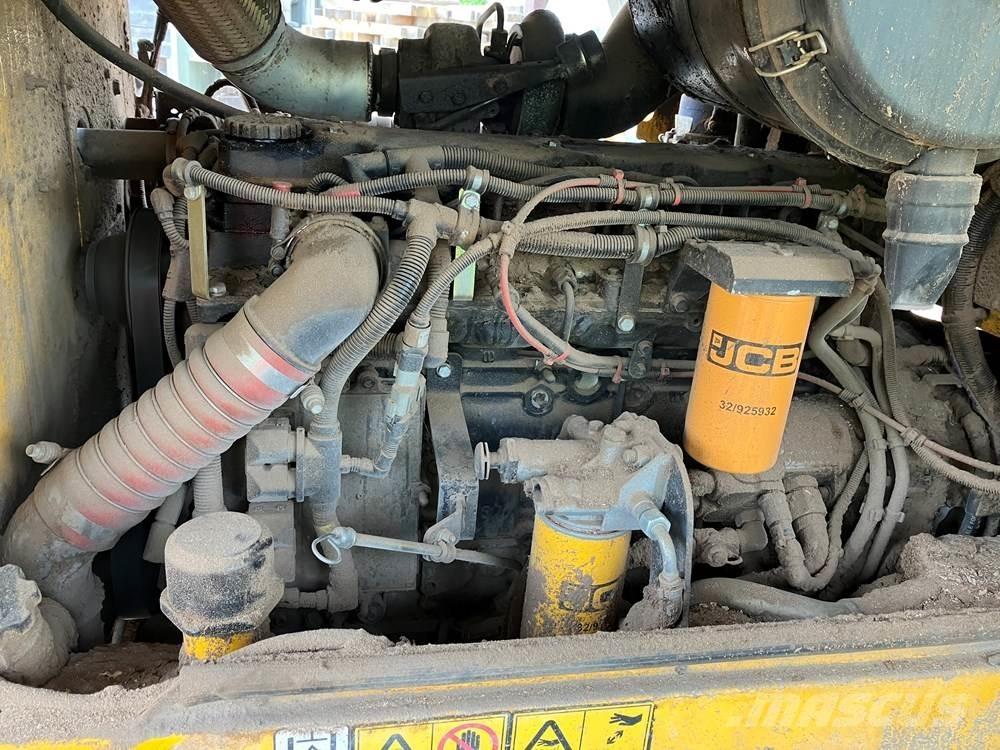JCB 436 Gumikerekes homlokrakodók