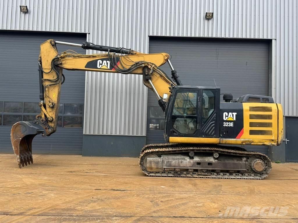 CAT 323E Lánctalpas kotrók