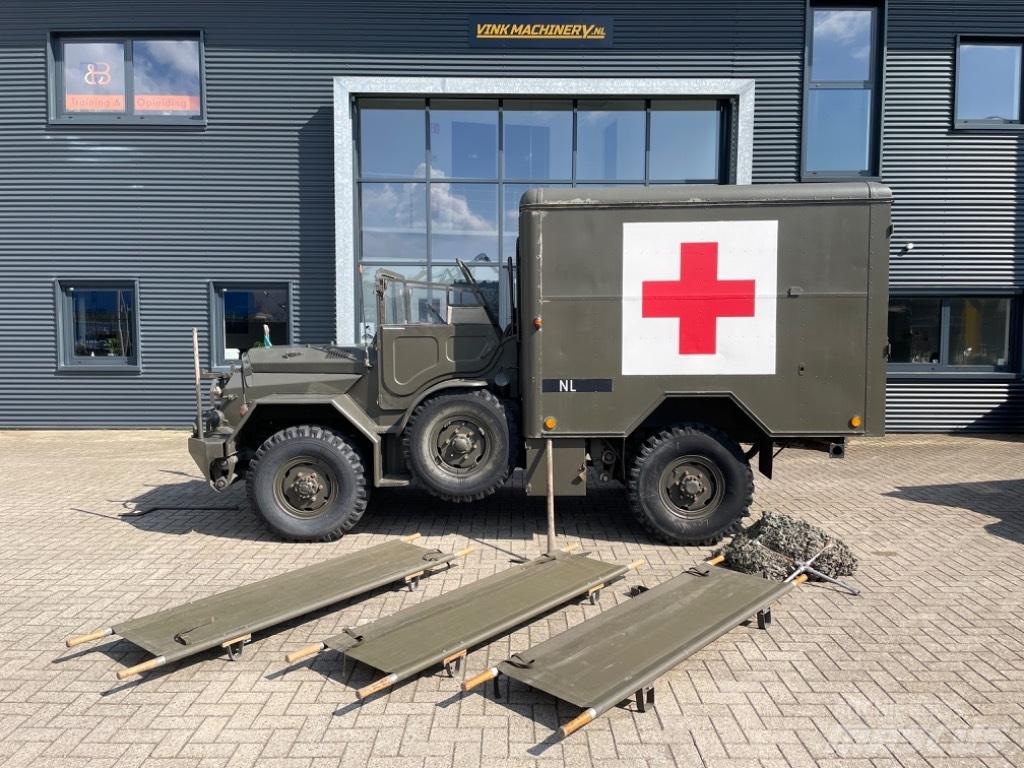 DAF YA 126 GWT Mentőautók