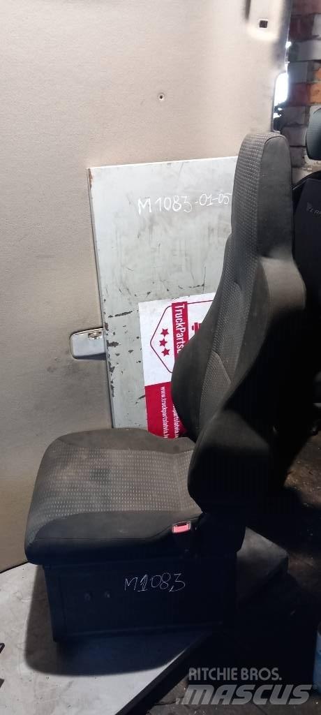MAN TGX.    81623016946 Vezetőfülke és belső tartozékok