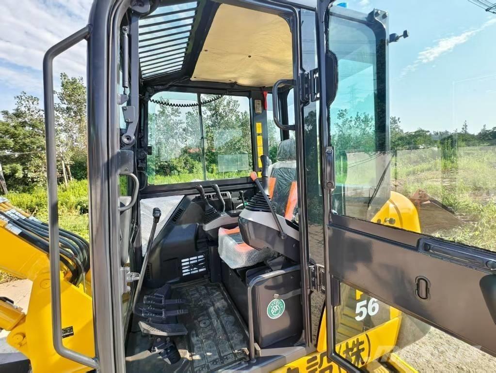 Komatsu PC 56-7 Mini kotrók < 7t