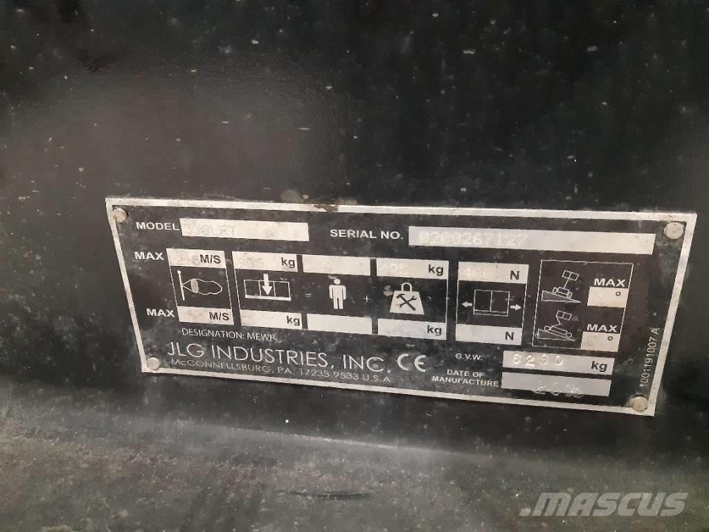 JLG 330 LRT Ollós emelők