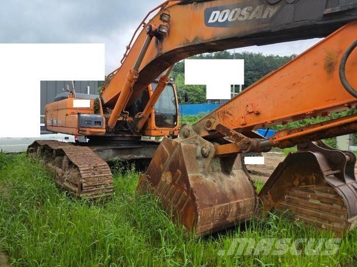 Doosan DX 520 LC Lánctalpas kotrók