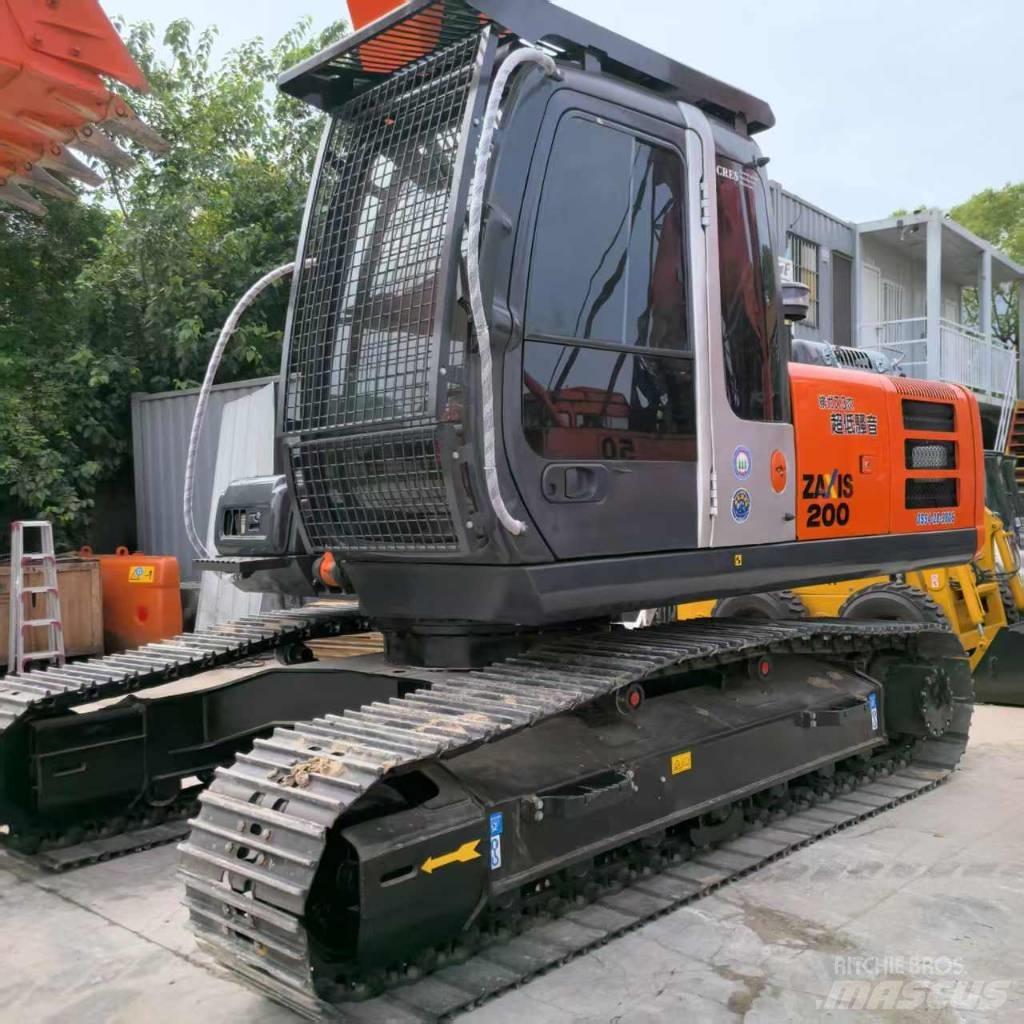 Hitachi ZX 200-3 G Lánctalpas kotrók
