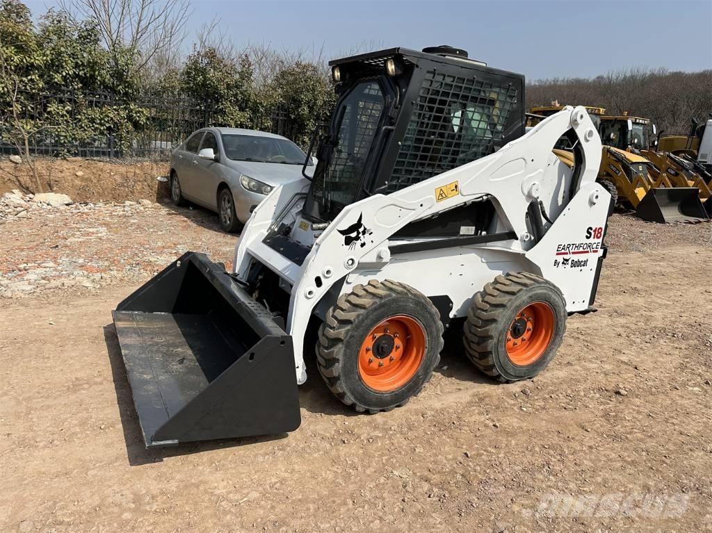 Bobcat S 18 Kompaktrakodók