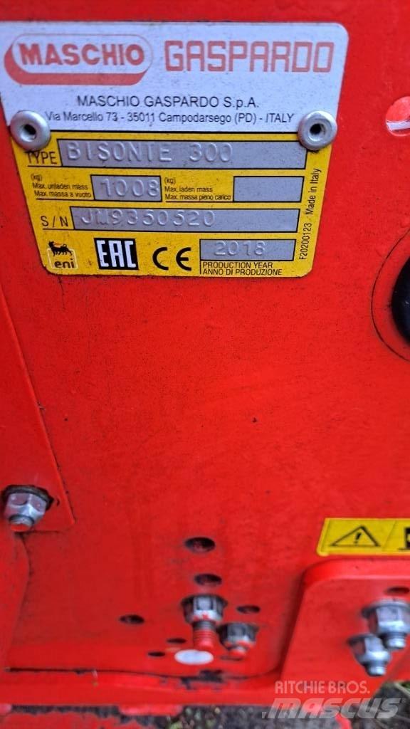 Maschio Bisonte 300 Szárzúzók és fűkaszák