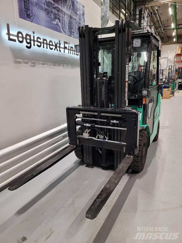 Mitsubishi FD25N3 Dízel targoncák