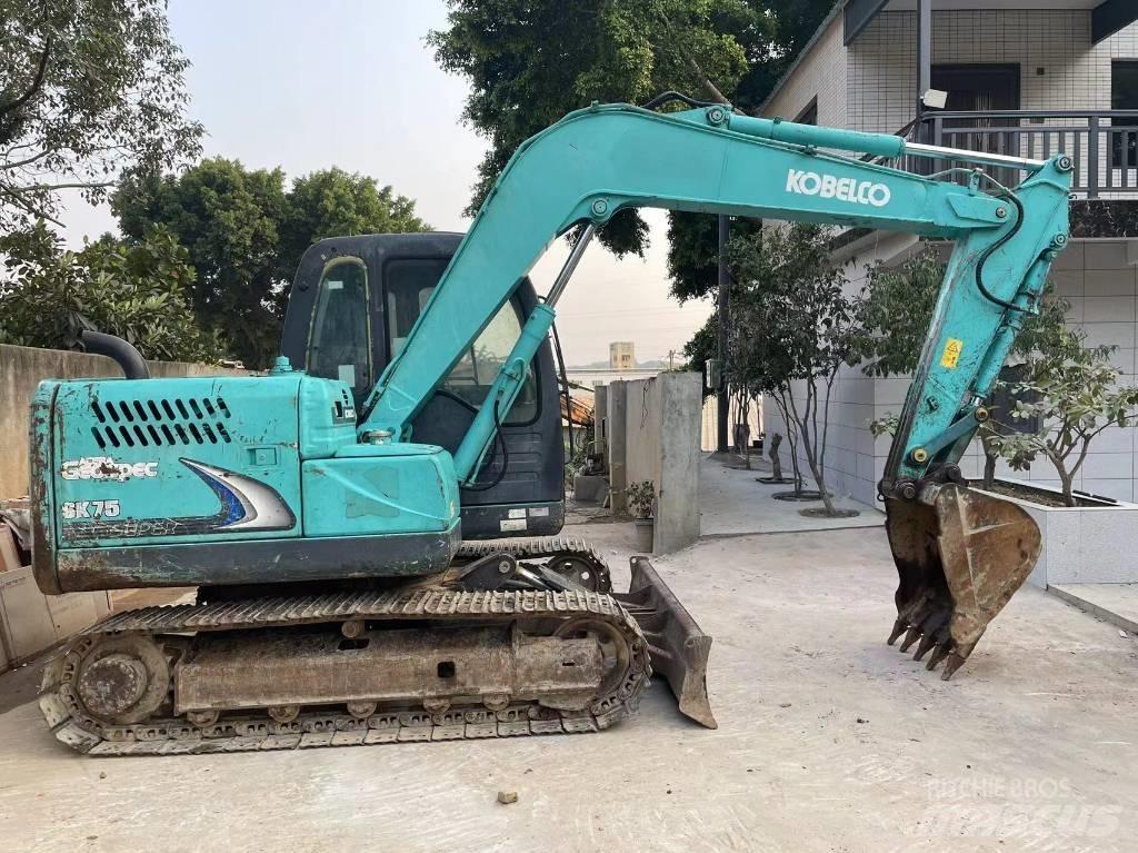 Kobelco SK 75 Lánctalpas kotrók