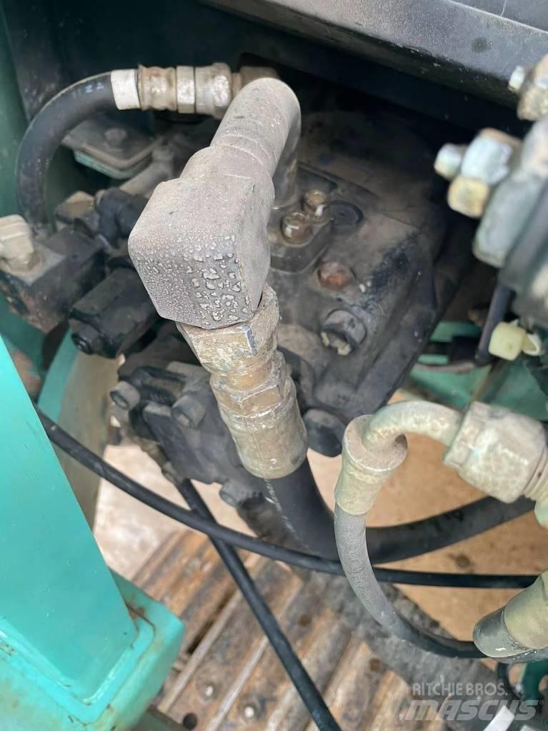 Kobelco SK 75 Lánctalpas kotrók