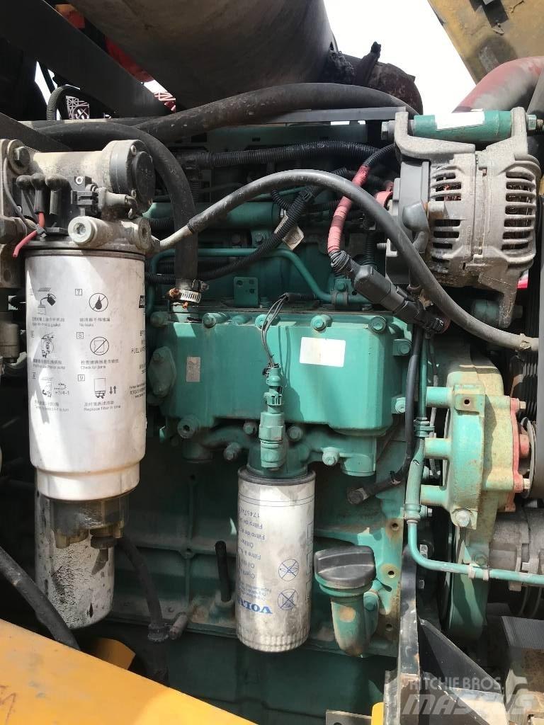 Volvo L 150 E Gumikerekes homlokrakodók