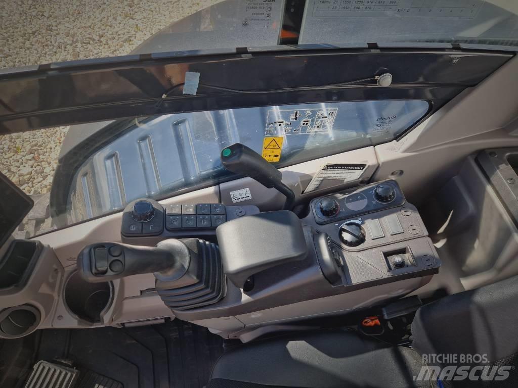 Kubota KX 060-5 Mini kotrók < 7t