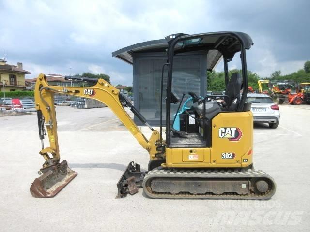 CAT 302 CR Mini kotrók < 7t