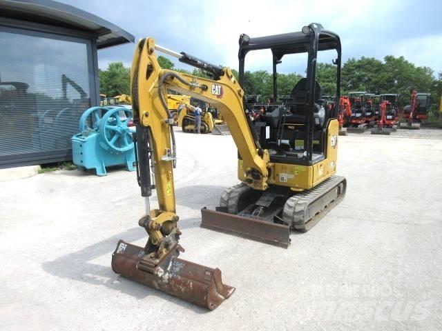 CAT 302 CR Mini kotrók < 7t