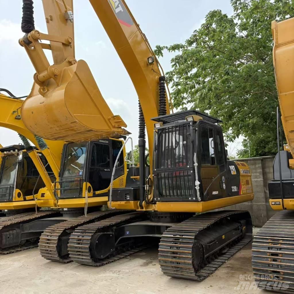 CAT 320 D Lánctalpas kotrók