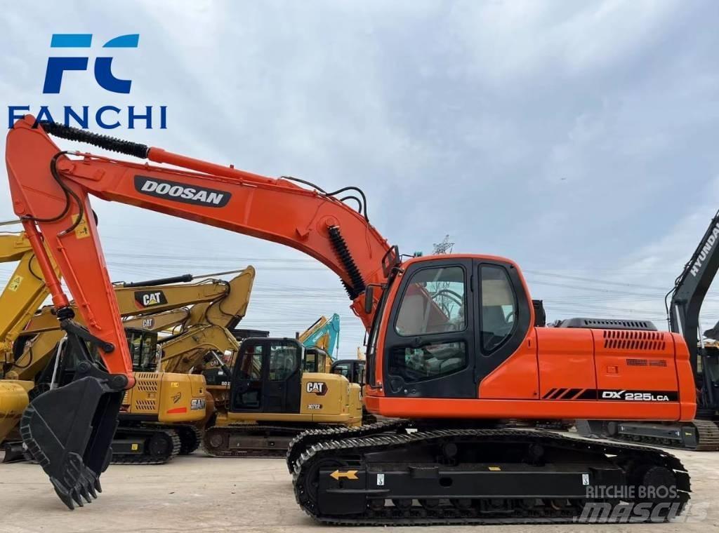 Doosan DX 225 LCA Lánctalpas kotrók
