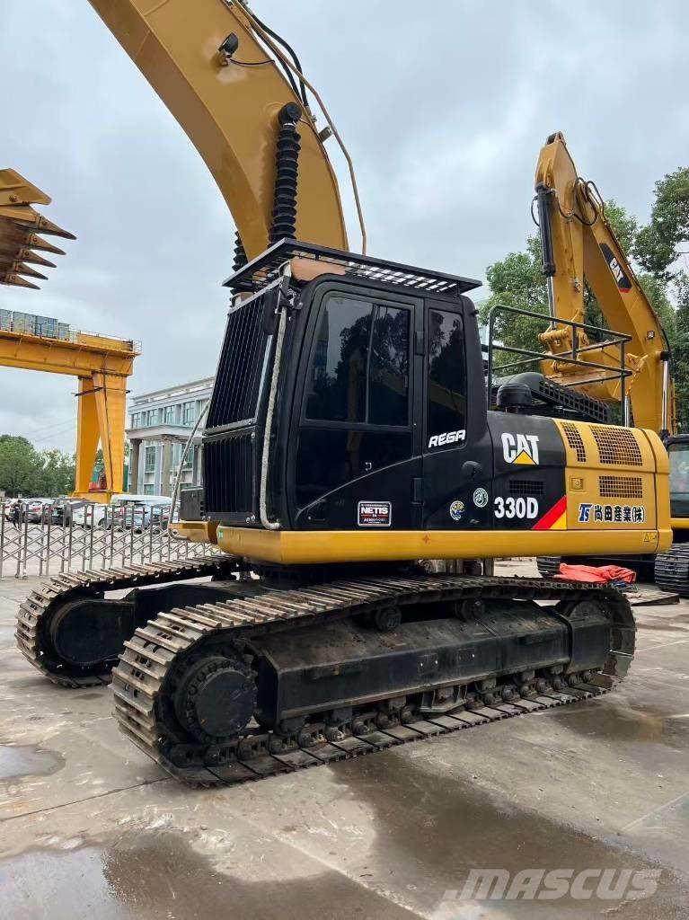 CAT 330D2 Lánctalpas kotrók