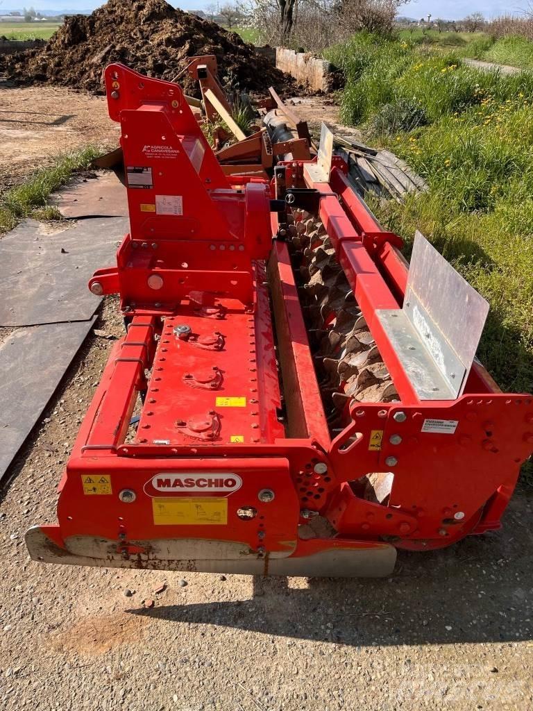 Maschio DC 3000 Kardánhajtású ekék és Forgó-boronák