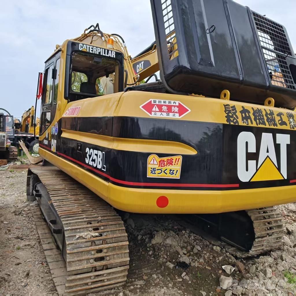CAT 325 B L Lánctalpas kotrók