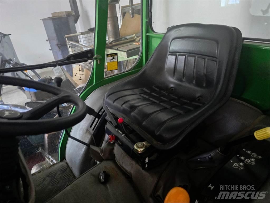 John Deere 4110 Traktorok