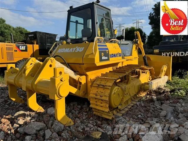 Komatsu D 85 EX lánctalpas dózerek